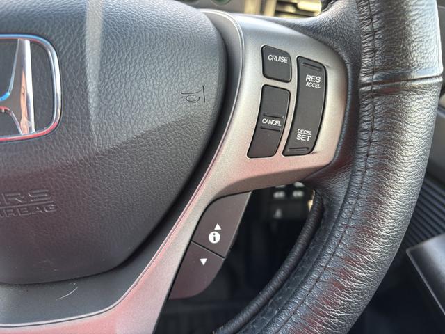 フリードハイブリッド ジャストセレクション　ＥＴＣ　バックカメラ　ナビ　ＴＶ　オートクルーズコントロール　両側電動スライドドア　オートライト　ＨＩＤ　スマートキー　アイドリングストップ　電動格納ミラー　３列シート　ウォークスルー　ＣＶＴ（64枚目）