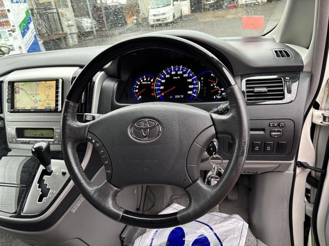 アルファードＶ ＡＳ　リミテッド　ＥＴＣ　バックカメラ　ナビ　ＴＶ　両側電動スライドドア　オートライト　ＨＩＤ　キーレスエントリー　電動格納ミラー　３列シート　ＡＴ　アルミホイール　ＣＤ　ＤＶＤ再生　ミュージックプレイヤー接続可（3枚目）