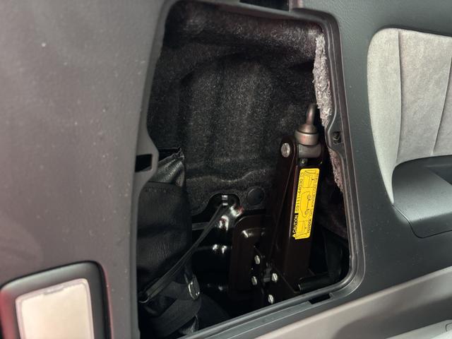 アルファードＶ ＡＳ　リミテッド　ＥＴＣ　バックカメラ　ナビ　ＴＶ　両側電動スライドドア　オートライト　ＨＩＤ　キーレスエントリー　電動格納ミラー　３列シート　ＡＴ　アルミホイール　ＣＤ　ＤＶＤ再生　ミュージックプレイヤー接続可（57枚目）