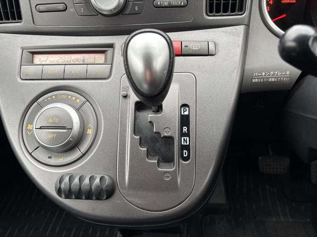 ���i�����ގ��ɕK�����삷�郌�o�[�ł��B����̂��₷�����̂ɂȂ��Ă��܂��B���Ј�x�̊����Ă��������B