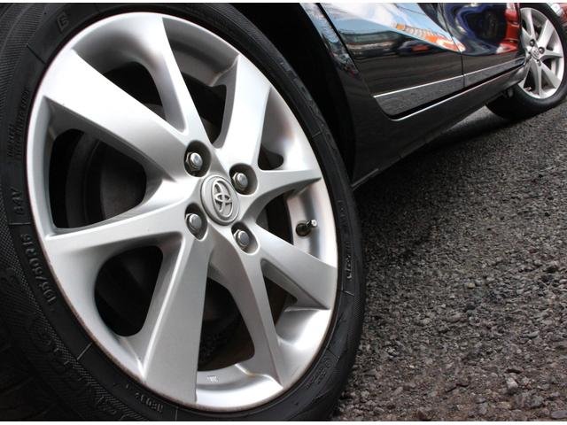 アクア S Bluetooth接続・バックカメラ・LEDヘッドライト・シートヒーター・フルセグ・スマートキー・ETC・オートA/C・純正18インチアルミ16インチアルミ・プッシュスタート・ドアバイザー(19枚目)