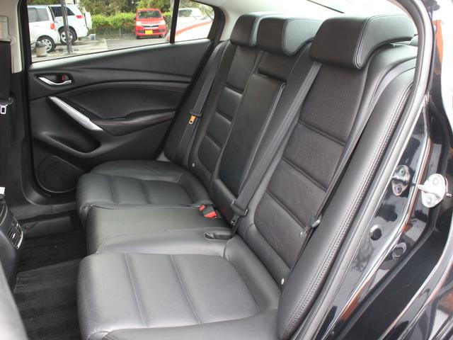 アテンザセダン ＸＤ　Ｌパッケージ　電動黒革シート・シートヒーター・バックカメラ・追従クルーズコントロール・コーナーセンサー・ＥＴＣ・スマートキー・ＳＤナビ・パドルシフト・ＨＩＤヘッドライト・純正１９インチアルミ・ドアバイザー（10枚目）