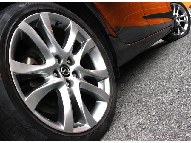 アテンザセダン ＸＤ　Ｌパッケージ　電動黒革シート・シートヒーター・バックカメラ・追従クルーズコントロール・コーナーセンサー・ＥＴＣ・スマートキー・ＳＤナビ・パドルシフト・ＨＩＤヘッドライト・純正１９インチアルミ・ドアバイザー（20枚目）