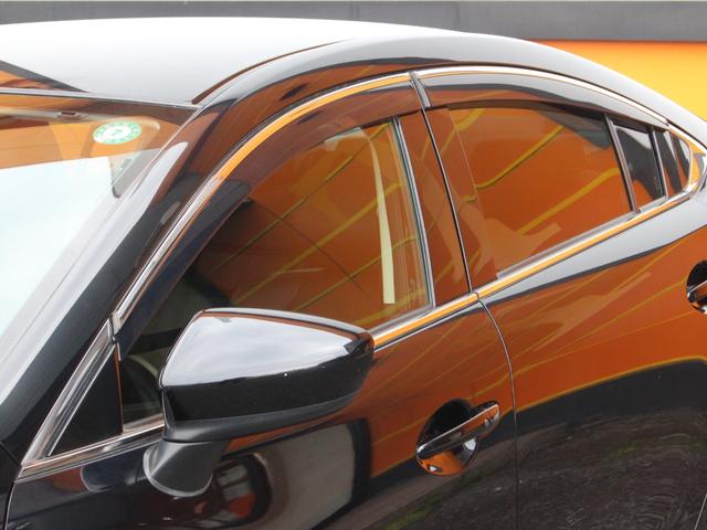 アテンザセダン ＸＤ　Ｌパッケージ　電動黒革シート・シートヒーター・バックカメラ・追従クルーズコントロール・コーナーセンサー・ＥＴＣ・スマートキー・ＳＤナビ・パドルシフト・ＨＩＤヘッドライト・純正１９インチアルミ・ドアバイザー（21枚目）