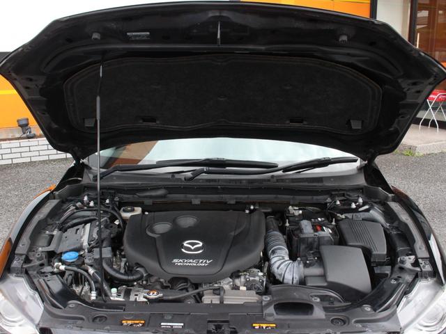 アテンザセダン ＸＤ　Ｌパッケージ　電動黒革シート・シートヒーター・バックカメラ・追従クルーズコントロール・コーナーセンサー・ＥＴＣ・スマートキー・ＳＤナビ・パドルシフト・ＨＩＤヘッドライト・純正１９インチアルミ・ドアバイザー（32枚目）