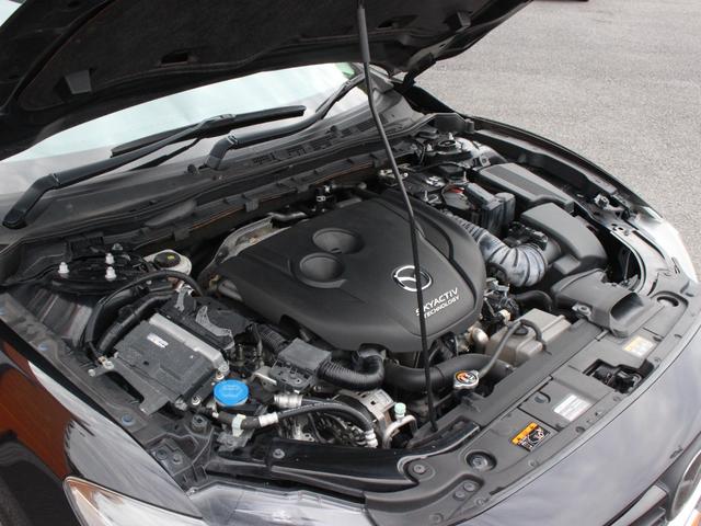 アテンザセダン ＸＤ　Ｌパッケージ　電動黒革シート・シートヒーター・バックカメラ・追従クルーズコントロール・コーナーセンサー・ＥＴＣ・スマートキー・ＳＤナビ・パドルシフト・ＨＩＤヘッドライト・純正１９インチアルミ・ドアバイザー（33枚目）