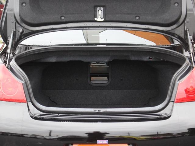 スカイライン 250GT 後期型・電動黒半革シート・サイド&バックカメラ・Bluetooth接続・純正HDDナビ・フルセグ・音楽録音・ETC・インテリキー・HIDヘッドライト・プッシュスタート・純正17インチアルミ・ドアバイザ(11枚目)