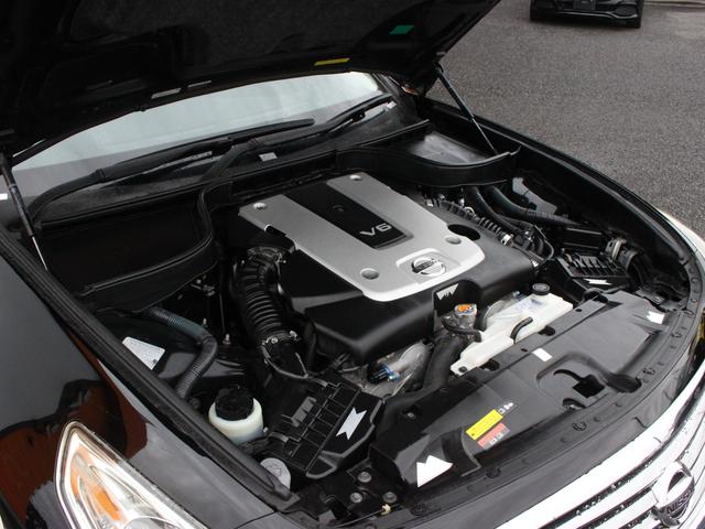 スカイライン 250GT 後期型・電動黒半革シート・サイド&バックカメラ・Bluetooth接続・純正HDDナビ・フルセグ・音楽録音・ETC・インテリキー・HIDヘッドライト・プッシュスタート・純正17インチアルミ・ドアバイザ(33枚目)