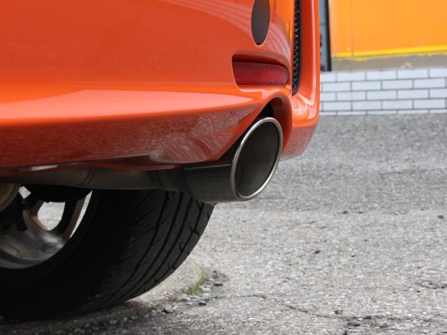 フィット RS 6速MT・Bluetooth接続・バックカメラ・HIDヘッドライト・WORK17インチアルミ・ローダウン・無限グリル&マフラー・スマートキー・ETC・エアロ・プライバシーガラス・ドアバイザー(12枚目)