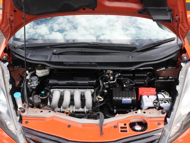 フィット RS 6速MT・Bluetooth接続・バックカメラ・HIDヘッドライト・WORK17インチアルミ・ローダウン・無限グリル&マフラー・スマートキー・ETC・エアロ・プライバシーガラス・ドアバイザー(25枚目)