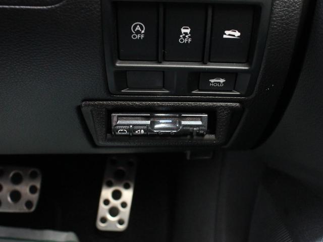 レガシィＢ４ ２．５ｉ　ＢスポーツアイサイトＧパッケージ　電動半革シート・バックカメラ・追従クルーズコントロール・ＨＩＤヘッドライト・スマートキー・プッシュスタート・社外１７インチアルミ・ＥＴＣ・パドルシフト・革巻きハンドル・オートＡ／Ｃ（15枚目）