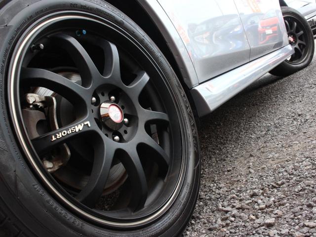 レガシィＢ４ ２．５ｉ　ＢスポーツアイサイトＧパッケージ　電動半革シート・バックカメラ・追従クルーズコントロール・ＨＩＤヘッドライト・スマートキー・プッシュスタート・社外１７インチアルミ・ＥＴＣ・パドルシフト・革巻きハンドル・オートＡ／Ｃ（20枚目）