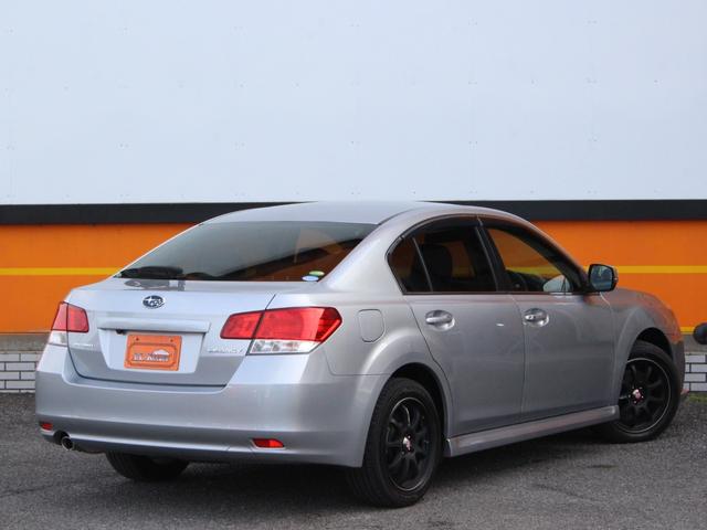 レガシィＢ４ ２．５ｉ　ＢスポーツアイサイトＧパッケージ　電動半革シート・バックカメラ・追従クルーズコントロール・ＨＩＤヘッドライト・スマートキー・プッシュスタート・社外１７インチアルミ・ＥＴＣ・パドルシフト・革巻きハンドル・オートＡ／Ｃ（25枚目）