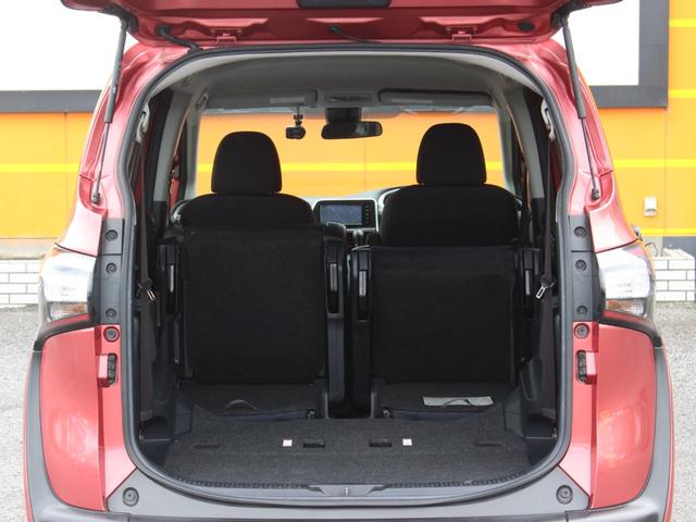 シエンタ Ｇ　両側電動スライドドア・バックカメラ・Ｂｌｕｅｔｏｏｔｈ接続・シートヒーター・ドライブレコーダー・スマートキー・ＳＤナビ・フルセグ・ＨＩＤヘッドライト・純正１５アルミ・プッシュスタート・横滑り防止装置（12枚目）