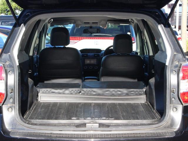 フォレスター ２．０ＸＴ　アイサイト　ターボ車・電動ハーフレザーシート・Ｂｌｕｅｔｏｏｔｈ接続・バックカメラ・追従クルーズコントロール・プッシュスタート・スマートキー・ルーフレール・社外１８インチアルミ・パドルシフト・オートＡ／Ｃ（12枚目）