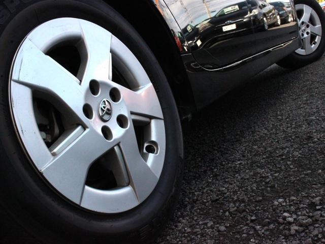 プリウス Ｓ　Ｂｌｕｅｔｏｏｔｈ接続・バックカメラ・ＥＴＣ・ワンセグ・ドライブレコーダー・スマートキー・プッシュスタート・純正１５インチアルミ・ドアバイザー・オートＡ／Ｃ・ヘッドライトレベライザー（21枚目）