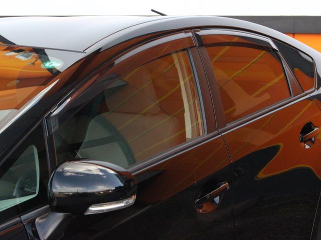 プリウス Ｓ　Ｂｌｕｅｔｏｏｔｈ接続・バックカメラ・ＥＴＣ・ワンセグ・ドライブレコーダー・スマートキー・プッシュスタート・純正１５インチアルミ・ドアバイザー・オートＡ／Ｃ・ヘッドライトレベライザー（22枚目）