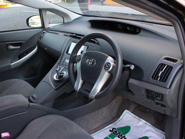 プリウス Ｓ　Ｂｌｕｅｔｏｏｔｈ接続・バックカメラ・ＥＴＣ・ワンセグ・ドライブレコーダー・スマートキー・プッシュスタート・純正１５インチアルミ・ドアバイザー・オートＡ／Ｃ・ヘッドライトレベライザー（35枚目）