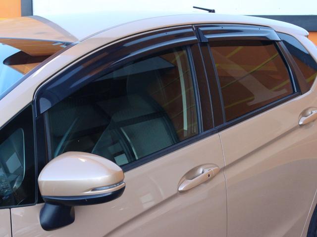 フィットハイブリッド Lパッケージ ワンオーナー・ハーフレザーシート・LEDヘッドライト・バックカメラ・メモリーナビ・フルセグ・USB入力・スマートキー・ETC・クルーズコントロール・オートA/C・ウィンカーミラー(22枚目)