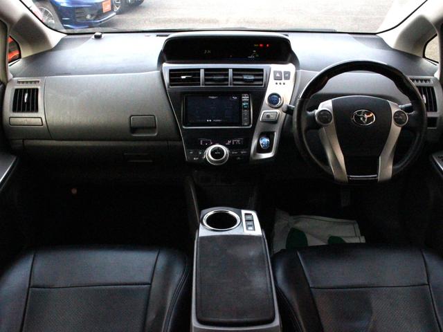 プリウスアルファ Sツーリングセレクション LEDヘッドライト&フォグランプ・Bluetooth接続・バックカメラ・フリップダウンモニター・スマートキー・ETC・オートA/C・社外ウッドコンビハンドル・純正17インチアルミ・プッシュスタート(4枚目)