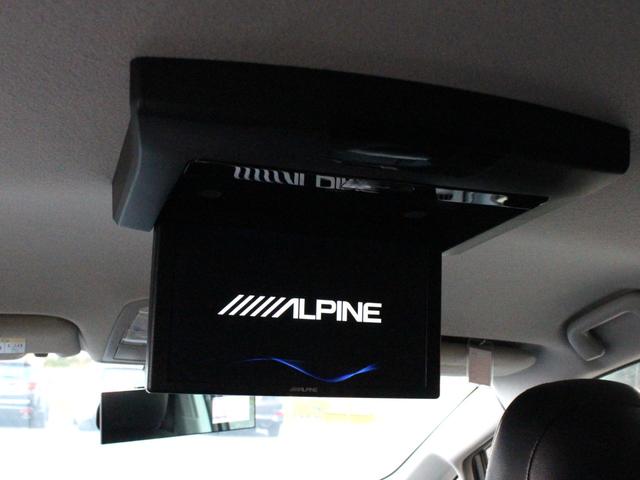 プリウスアルファ Sツーリングセレクション LEDヘッドライト&フォグランプ・Bluetooth接続・バックカメラ・フリップダウンモニター・スマートキー・ETC・オートA/C・社外ウッドコンビハンドル・純正17インチアルミ・プッシュスタート(12枚目)