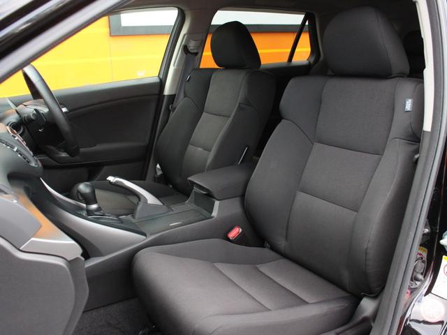 アコードツアラー 20TL スマートスタイルパッケージ Gathersナビ・ルーフレール・バックカメラ・地デジ・ETC・クルーズコントロール・スマートキー・HIDヘッドライト・パドルシフト・横滑り防止装置・社外17インチアルミ・ドアバイザー(5枚目)