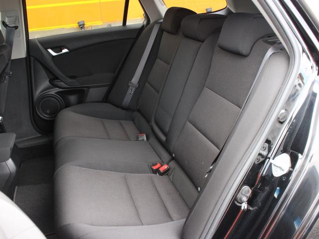 アコードツアラー 20TL スマートスタイルパッケージ Gathersナビ・ルーフレール・バックカメラ・地デジ・ETC・クルーズコントロール・スマートキー・HIDヘッドライト・パドルシフト・横滑り防止装置・社外17インチアルミ・ドアバイザー(6枚目)