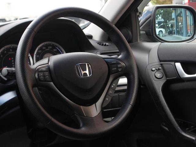 アコードツアラー 20TL スマートスタイルパッケージ Gathersナビ・ルーフレール・バックカメラ・地デジ・ETC・クルーズコントロール・スマートキー・HIDヘッドライト・パドルシフト・横滑り防止装置・社外17インチアルミ・ドアバイザー(11枚目)