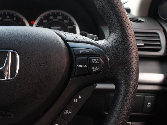 アコードツアラー 20TL スマートスタイルパッケージ Gathersナビ・ルーフレール・バックカメラ・地デジ・ETC・クルーズコントロール・スマートキー・HIDヘッドライト・パドルシフト・横滑り防止装置・社外17インチアルミ・ドアバイザー(12枚目)