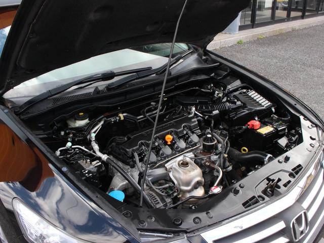 アコードツアラー 20TL スマートスタイルパッケージ Gathersナビ・ルーフレール・バックカメラ・地デジ・ETC・クルーズコントロール・スマートキー・HIDヘッドライト・パドルシフト・横滑り防止装置・社外17インチアルミ・ドアバイザー(30枚目)