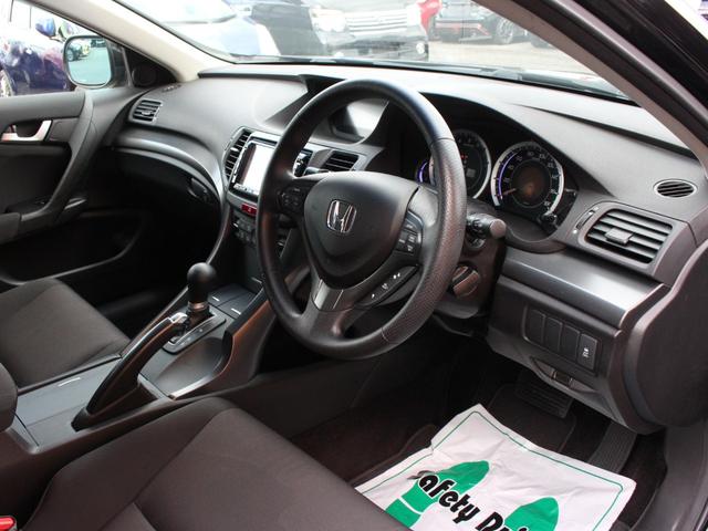 アコードツアラー 20TL スマートスタイルパッケージ Gathersナビ・ルーフレール・バックカメラ・地デジ・ETC・クルーズコントロール・スマートキー・HIDヘッドライト・パドルシフト・横滑り防止装置・社外17インチアルミ・ドアバイザー(34枚目)