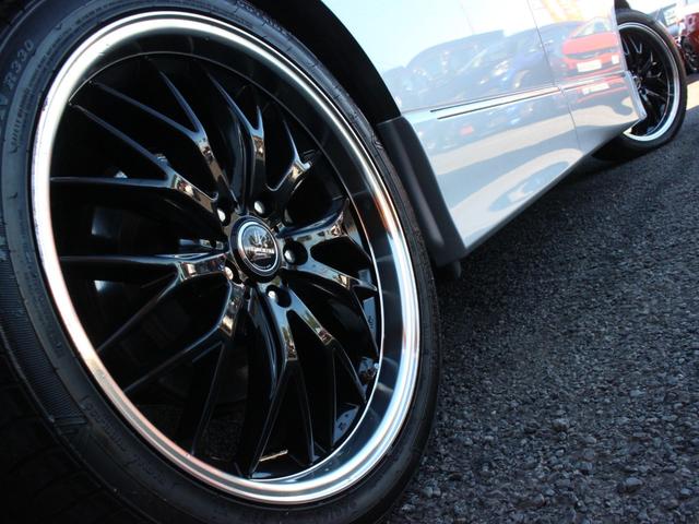 エルグランド ２５０ハイウェイスター　両側電動スライドドア・ハーフレザーシート・Ｂｌｕｅｔｏｏｔｈ接続・フルセグ・フリップダウンモニター・バックカメラ・ＥＴＣ・社外２０インチアルミ・インテリキー・プッシュスタート・オートＡ／Ｃ・ドアバイザ（21枚目）