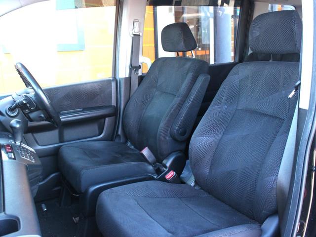 ステップワゴンスパーダ Z 両側電動スライドドア・全方囲カメラ・バックカメラ・ETC・フルセグ・スマートキー・パドルシフト・HIDヘッドライト・純正16インチアルミ・ドアバイザー・エアロ・オートA/C(5枚目)