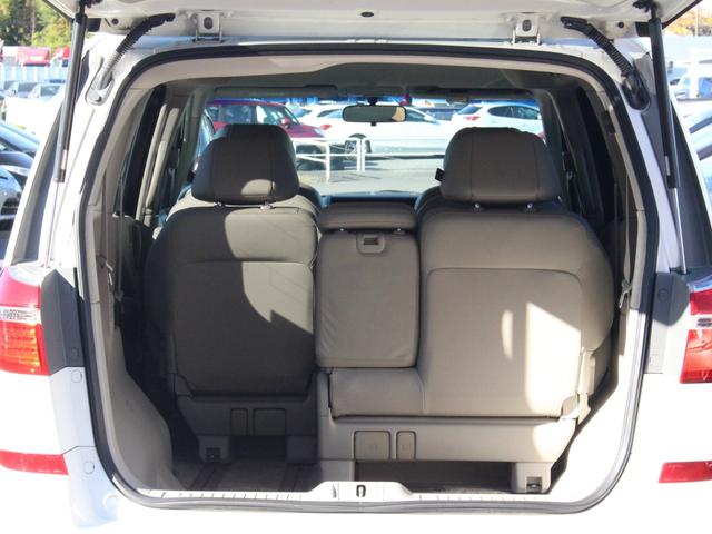 エリシオンプレステージ ＳＧ　電動本革シート・両側電動スライドドア・バックカメラ・ウッドコンビハンドル・シートヒーター・クルーズコントロール・地デジ・ＥＴＣ・スマートキー・オートＡ／Ｃ・純正１８インチアルミ（13枚目）