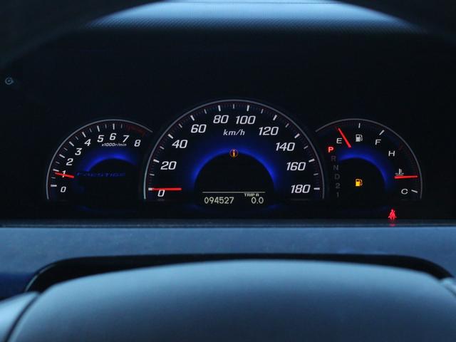 エリシオンプレステージ ＳＧ　電動本革シート・両側電動スライドドア・バックカメラ・ウッドコンビハンドル・シートヒーター・クルーズコントロール・地デジ・ＥＴＣ・スマートキー・オートＡ／Ｃ・純正１８インチアルミ（23枚目）