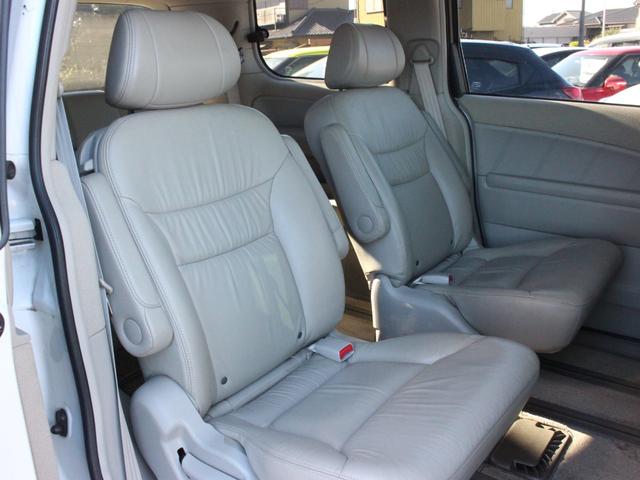 エリシオンプレステージ ＳＧ　電動本革シート・両側電動スライドドア・バックカメラ・ウッドコンビハンドル・シートヒーター・クルーズコントロール・地デジ・ＥＴＣ・スマートキー・オートＡ／Ｃ・純正１８インチアルミ（39枚目）