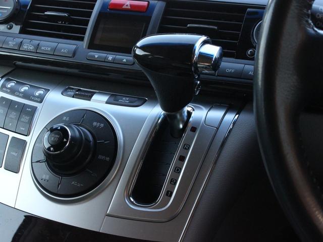 エリシオンプレステージ ＳＧ　電動本革シート・両側電動スライドドア・バックカメラ・ウッドコンビハンドル・シートヒーター・クルーズコントロール・地デジ・ＥＴＣ・スマートキー・オートＡ／Ｃ・純正１８インチアルミ（45枚目）