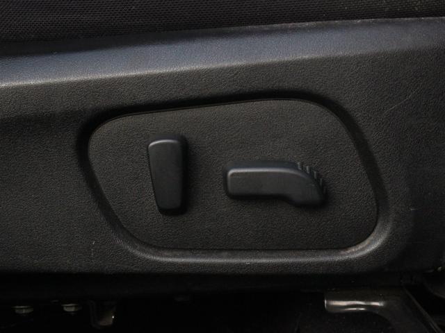 フォレスター ２．０ｉ－Ｌ　６速ＭＴ・Ｂｌｕｅｔｏｏｔｈ接続・バックカメラ・クルーズコントロール・ＥＴＣ・スマートキー・フルセグ・オートＡ／Ｃ・プッシュスタート・ＨＩＤヘッドライト・純正１７インチアルミ・ウィンカーミラー（10枚目）