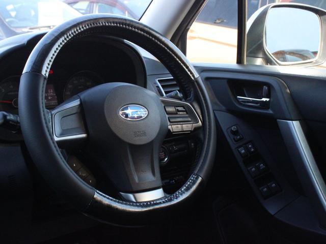 フォレスター ２．０ｉ－Ｌ　６速ＭＴ・Ｂｌｕｅｔｏｏｔｈ接続・バックカメラ・クルーズコントロール・ＥＴＣ・スマートキー・フルセグ・オートＡ／Ｃ・プッシュスタート・ＨＩＤヘッドライト・純正１７インチアルミ・ウィンカーミラー（42枚目）