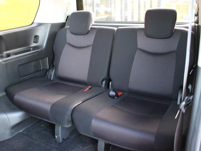 セレナ 　両側電動スライドドア・フリップダウンモニター・アラウンドビューモニター・Ｂｌｕｅｔｏｏｔｈ接続・フロント／サイド／バックカメラ・クルーズコントロール・コーナーセンサー・エアロ・インテリキー・ＨＩＤ（10枚目）