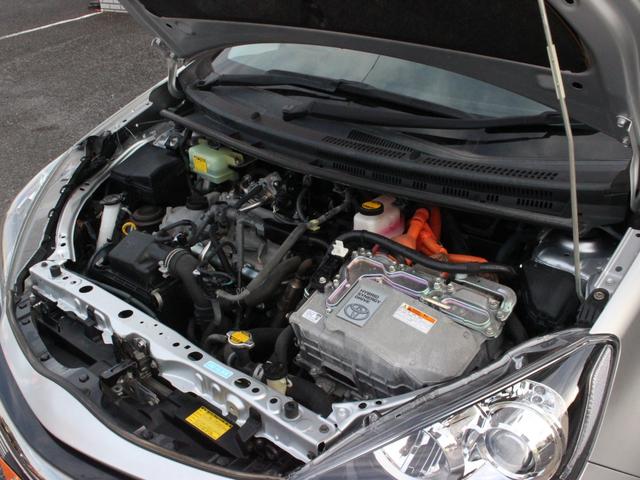 アクア Ｇ　Ｇ’ｓ　専用エアロ／ハーフレザーシート／１７インチアルミ・Ｂｌｕｅｔｏｏｔｈ接続・バックカメラ・ＥＴＣ・スマートキー・シートヒーター・革巻ステアリング・ＡＡ／Ｃ・プッシュスタート・デイライト・ウィンカーミラー（31枚目）