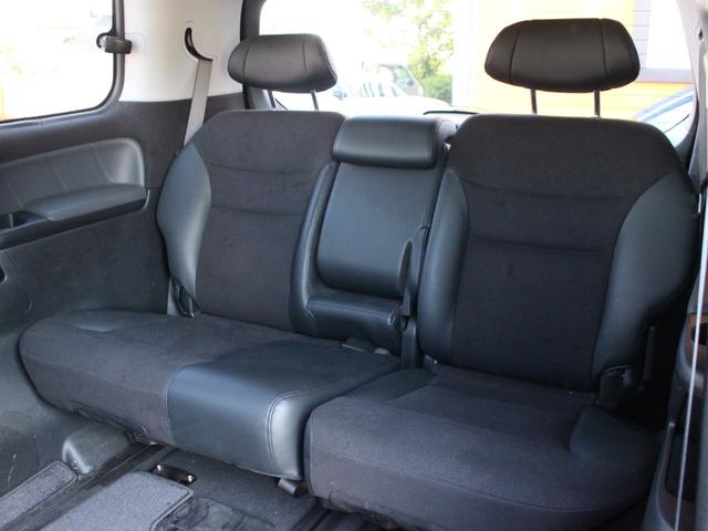 エリシオンプレステージ Ｓ　ＨＤＤナビスペシャルパッケージ　ハーフレザーシート・両側電動スライドドア・フリップダウンモニター・バックカメラ・スマートキー・ウッドコンビハンドル・ＥＴＣ・ＨＩＤヘッドライト・オートＡ／Ｃ・ＨＤＤナビ・ドアバイザー・純正１７アルミ（10枚目）