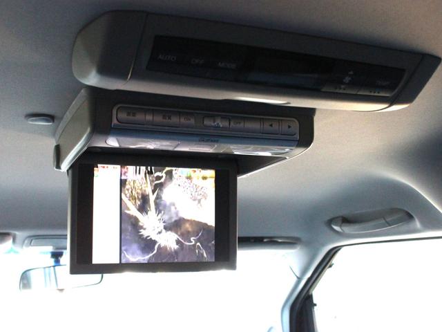 エリシオンプレステージ Ｓ　ＨＤＤナビスペシャルパッケージ　ハーフレザーシート・両側電動スライドドア・フリップダウンモニター・バックカメラ・スマートキー・ウッドコンビハンドル・ＥＴＣ・ＨＩＤヘッドライト・オートＡ／Ｃ・ＨＤＤナビ・ドアバイザー・純正１７アルミ（12枚目）