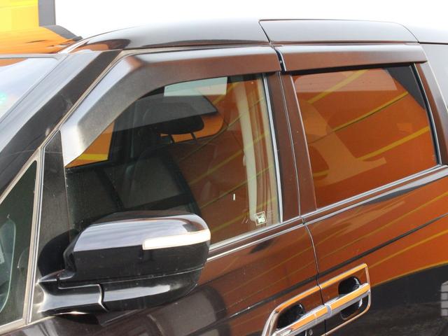 エリシオンプレステージ Ｓ　ＨＤＤナビスペシャルパッケージ　ハーフレザーシート・両側電動スライドドア・フリップダウンモニター・バックカメラ・スマートキー・ウッドコンビハンドル・ＥＴＣ・ＨＩＤヘッドライト・オートＡ／Ｃ・ＨＤＤナビ・ドアバイザー・純正１７アルミ（20枚目）