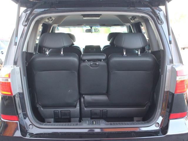 エリシオンプレステージ Ｓ　ＨＤＤナビスペシャルパッケージ　ハーフレザーシート・両側電動スライドドア・フリップダウンモニター・バックカメラ・スマートキー・ウッドコンビハンドル・ＥＴＣ・ＨＩＤヘッドライト・オートＡ／Ｃ・ＨＤＤナビ・ドアバイザー・純正１７アルミ（28枚目）