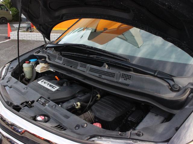 エリシオンプレステージ Ｓ　ＨＤＤナビスペシャルパッケージ　ハーフレザーシート・両側電動スライドドア・フリップダウンモニター・バックカメラ・スマートキー・ウッドコンビハンドル・ＥＴＣ・ＨＩＤヘッドライト・オートＡ／Ｃ・ＨＤＤナビ・ドアバイザー・純正１７アルミ（30枚目）