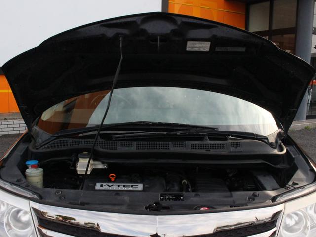 エリシオンプレステージ Ｓ　ＨＤＤナビスペシャルパッケージ　ハーフレザーシート・両側電動スライドドア・フリップダウンモニター・バックカメラ・スマートキー・ウッドコンビハンドル・ＥＴＣ・ＨＩＤヘッドライト・オートＡ／Ｃ・ＨＤＤナビ・ドアバイザー・純正１７アルミ（31枚目）