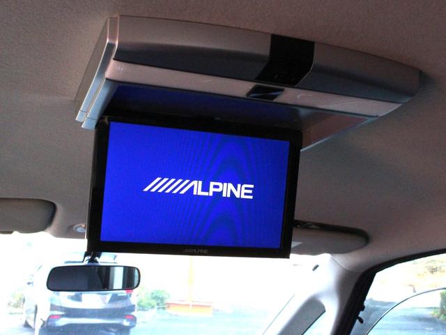 セレナ ハイウェイスター　Ｖエアロセレクション　両側電動スライドドア・フリップダウンモニター・Ｂｌｕｅｔｏｏｔｈ接続・バックカメラ・フルセグ・ＥＴＣ・インテリキー・オートＡ／Ｃ・ナビ・プッシュスタート・クルーズコントロール・ドアバイザー・純正アルミ（13枚目）