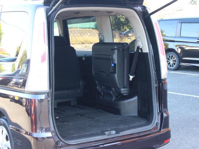 セレナ ハイウェイスター　Ｖエアロセレクション　両側電動スライドドア・フリップダウンモニター・Ｂｌｕｅｔｏｏｔｈ接続・バックカメラ・フルセグ・ＥＴＣ・インテリキー・オートＡ／Ｃ・ナビ・プッシュスタート・クルーズコントロール・ドアバイザー・純正アルミ（30枚目）