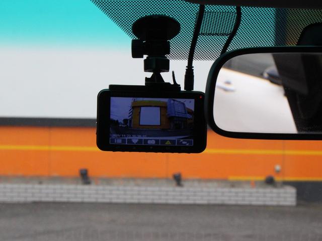 マークＸ ２５０Ｇ　モデリスタエアロ・電動シート・Ｂｌｕｅｔｏｏｔｈ接続・バックカメラ・ドライブレコーダー・ＥＴＣ・フルセグ・スマートキー・オートＡ／Ｃ・メモリーナビ・Ｗｅｄｓ　Ｓｐｏｒｔ１７インチアルミ・ＨＩＤライト（14枚目）